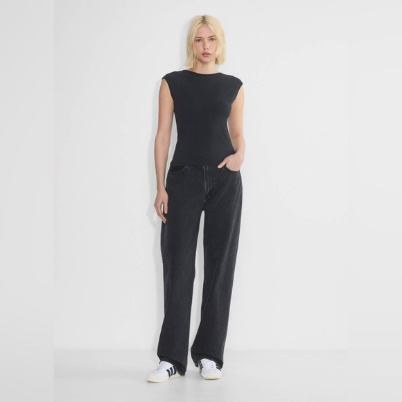 TNA Aritzia NWT hold it times t-shirt black XL open back - Picture 1 of 11